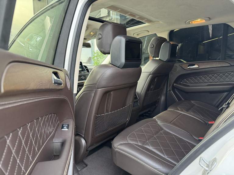 Mercedes-Benz Mercedes-Benz