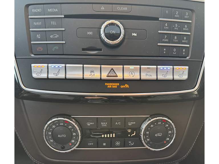 Mercedes-Benz Mercedes-Benz