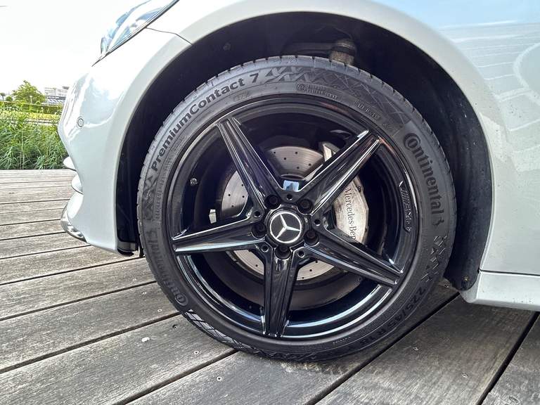 Mercedes-Benz Mercedes-Benz