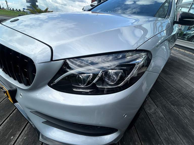 Mercedes-Benz Mercedes-Benz