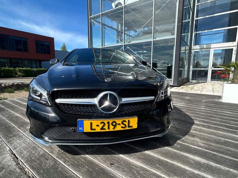 Mercedes-Benz Mercedes-Benz