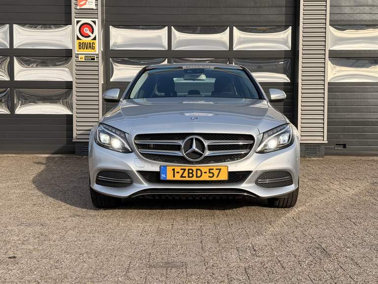 Mercedes-Benz Mercedes-Benz