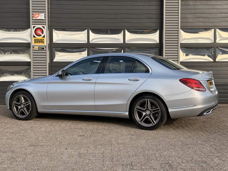 Mercedes-Benz Mercedes-Benz