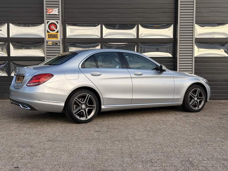 Mercedes-Benz Mercedes-Benz