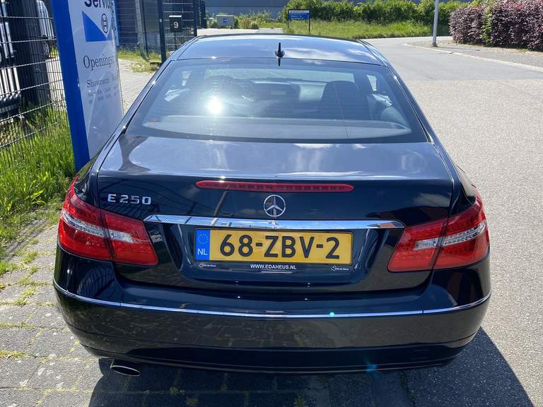Mercedes-Benz Mercedes-Benz
