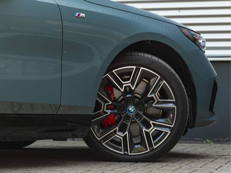 BMW BMW