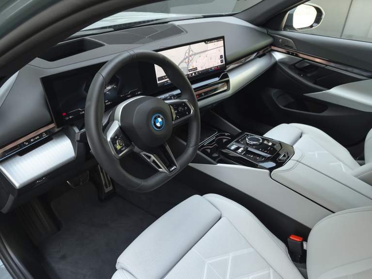 BMW BMW