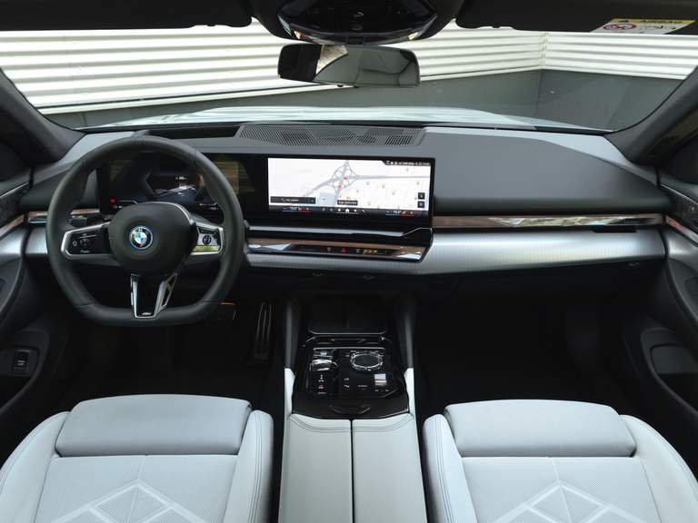 BMW BMW