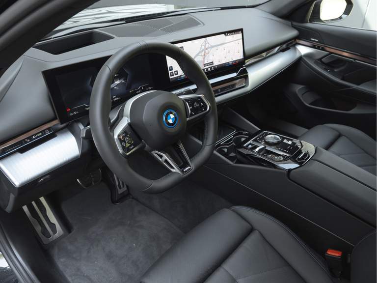 BMW BMW