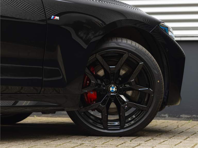 BMW BMW