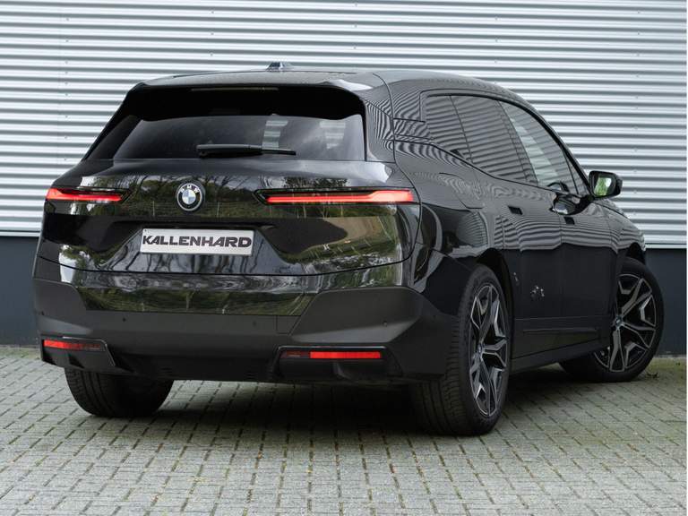 BMW BMW
