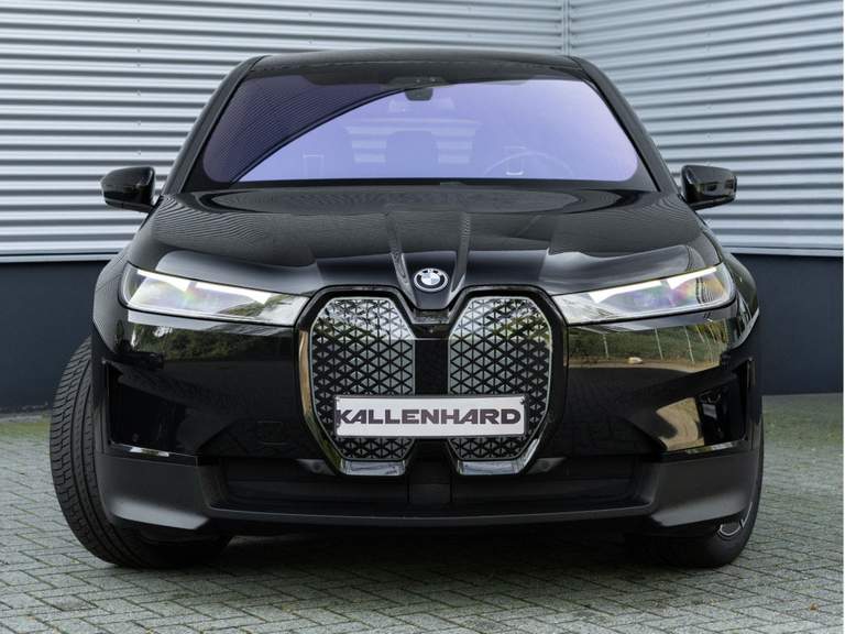 BMW BMW