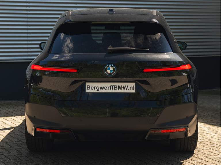 BMW BMW