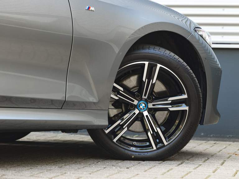 BMW BMW