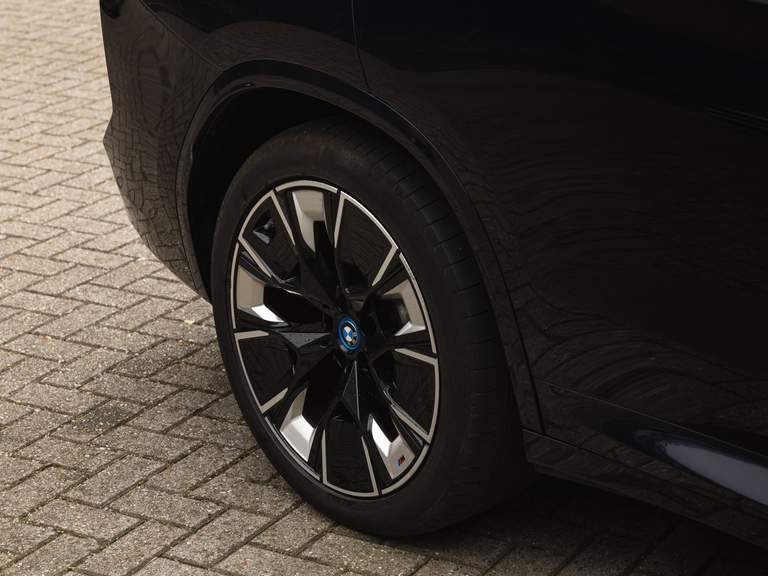 BMW BMW