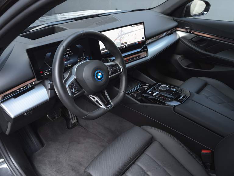 BMW BMW