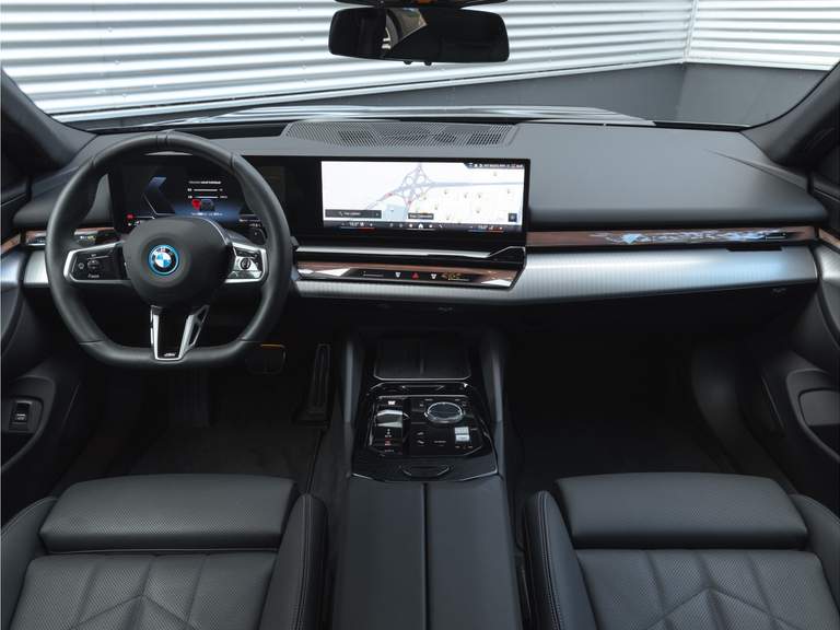 BMW BMW