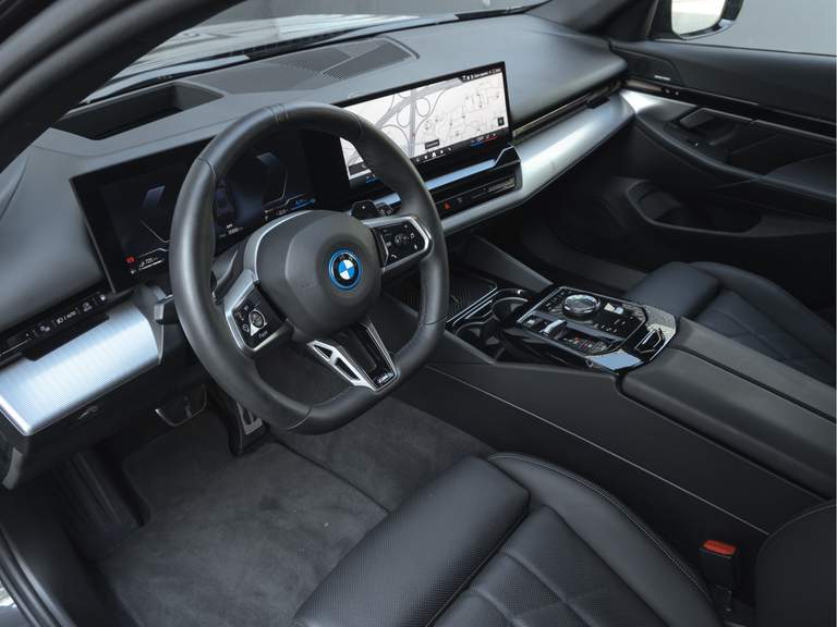 BMW BMW