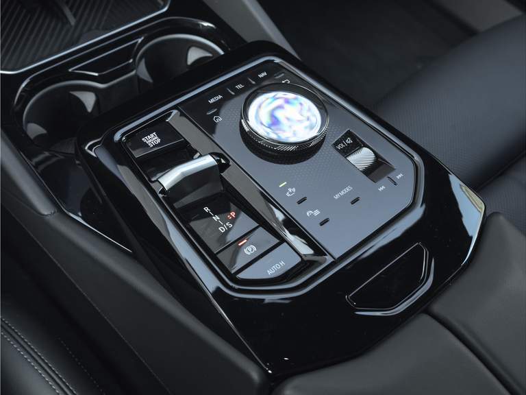 BMW BMW