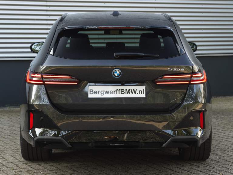 BMW BMW