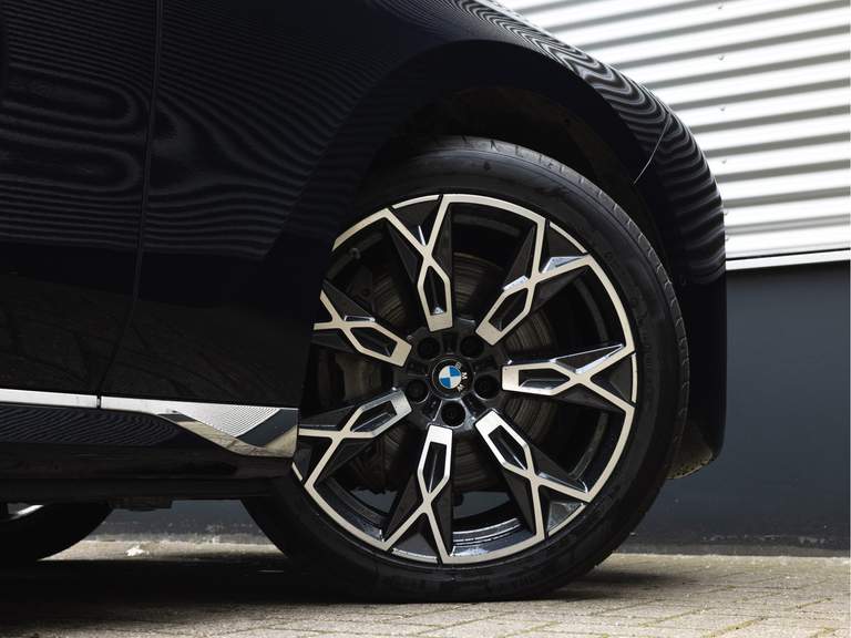 BMW BMW