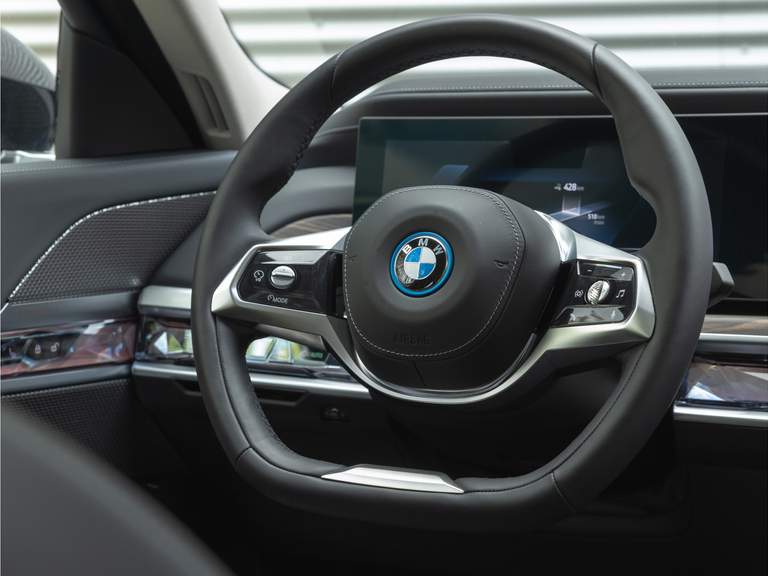 BMW BMW