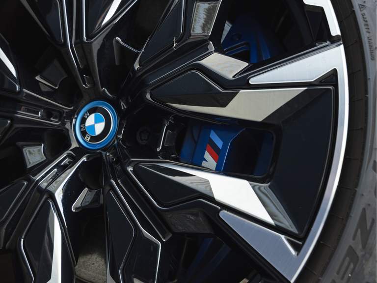 BMW BMW