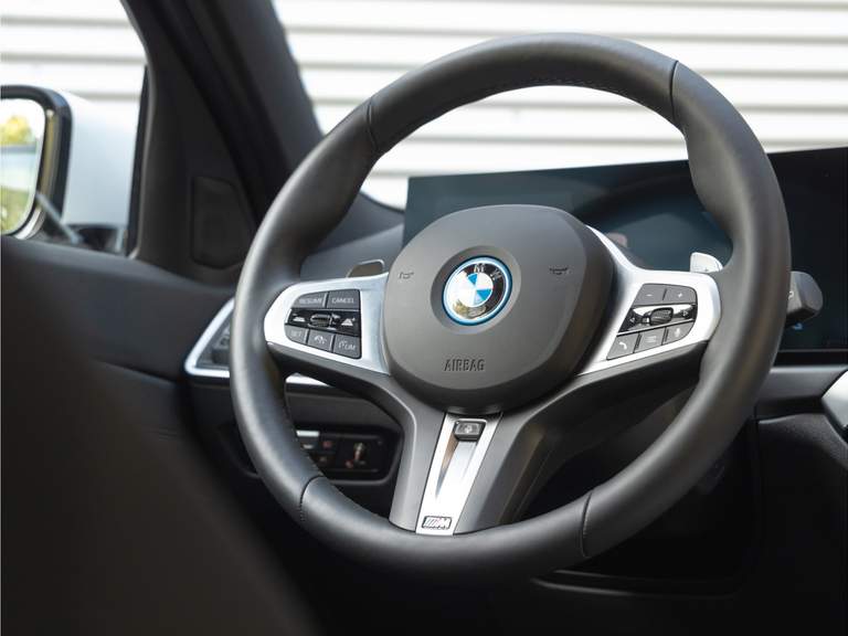 BMW BMW
