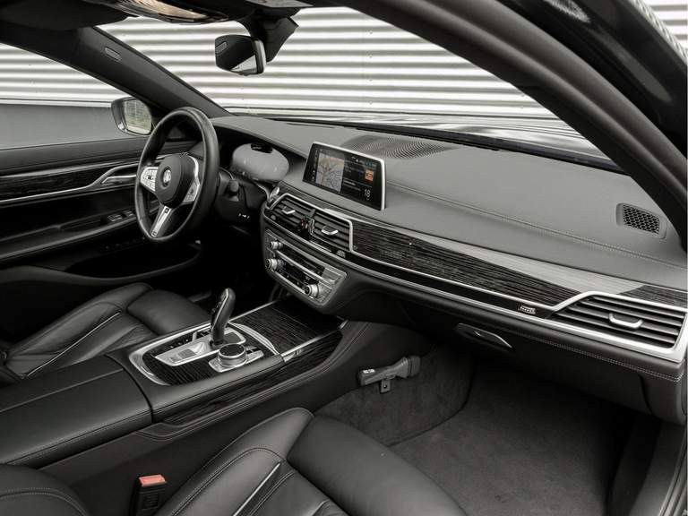 BMW BMW