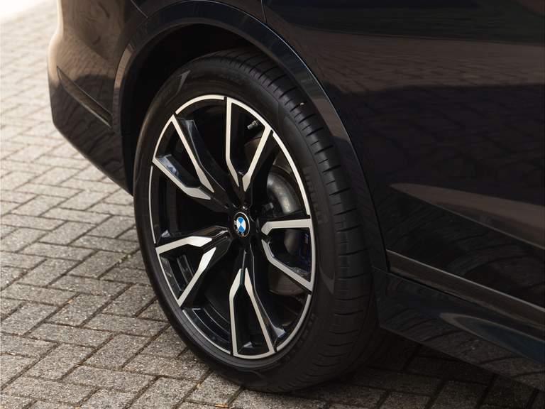 BMW BMW