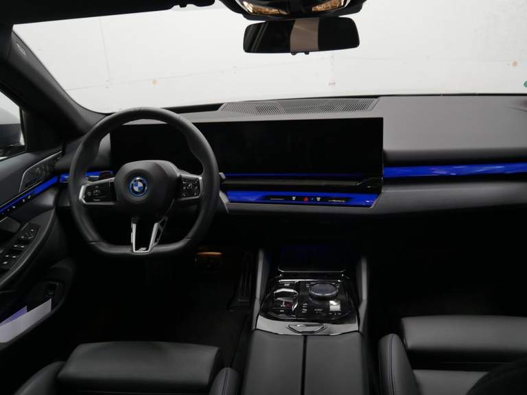 BMW BMW