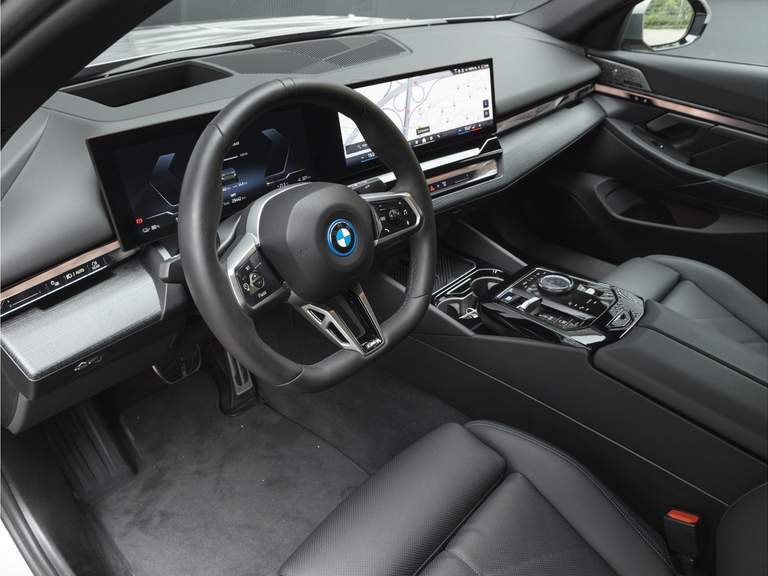 BMW BMW