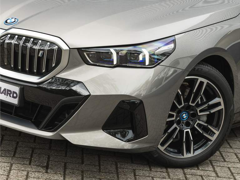 BMW BMW