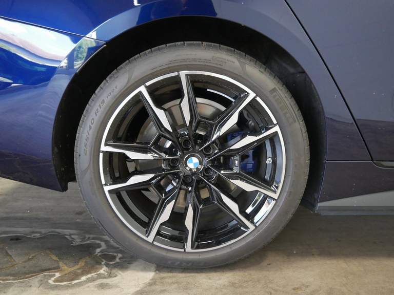 BMW BMW