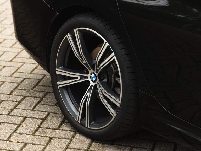 BMW BMW