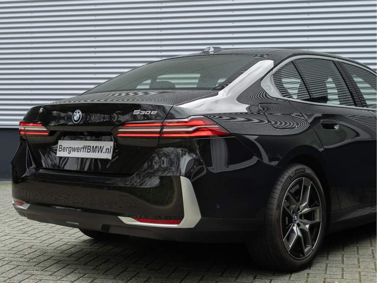 BMW BMW