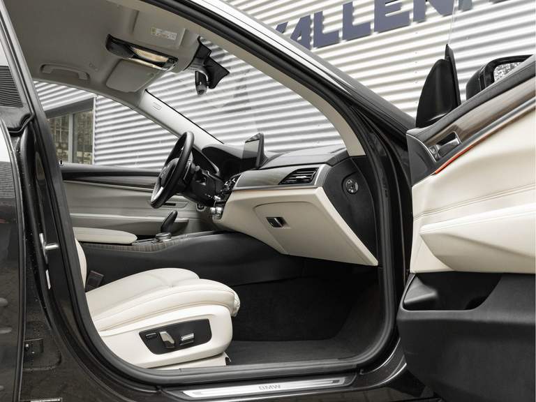 BMW BMW