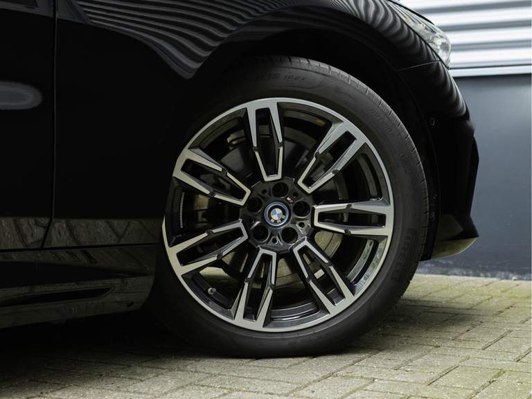 BMW BMW
