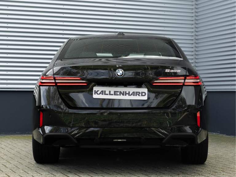 BMW BMW