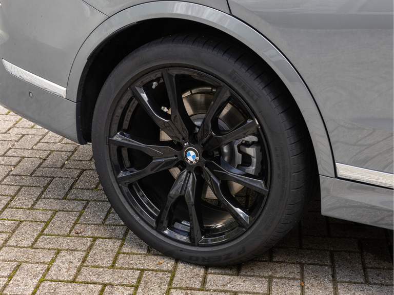 BMW BMW
