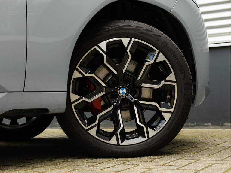 BMW BMW