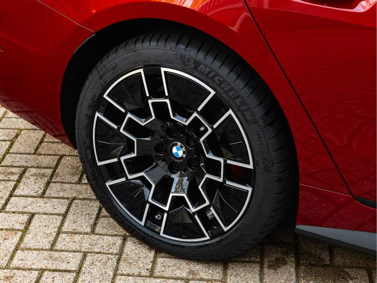 BMW BMW