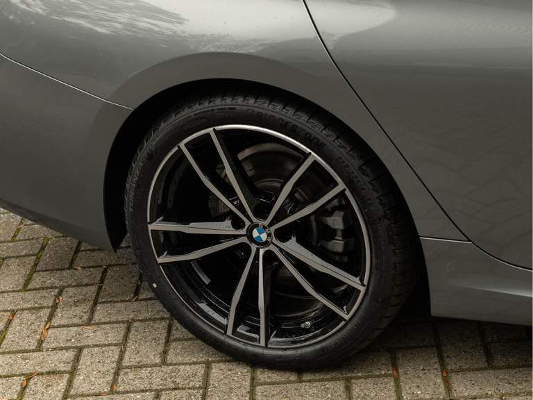 BMW BMW