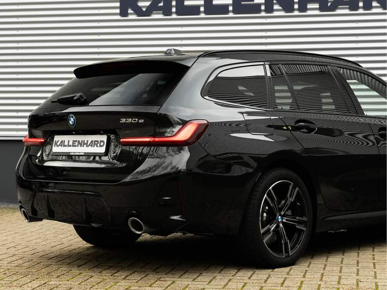 BMW BMW