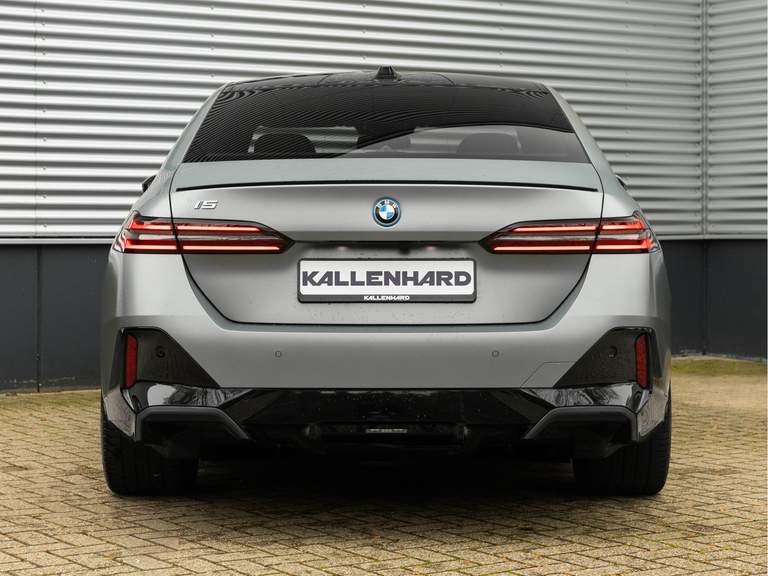BMW BMW
