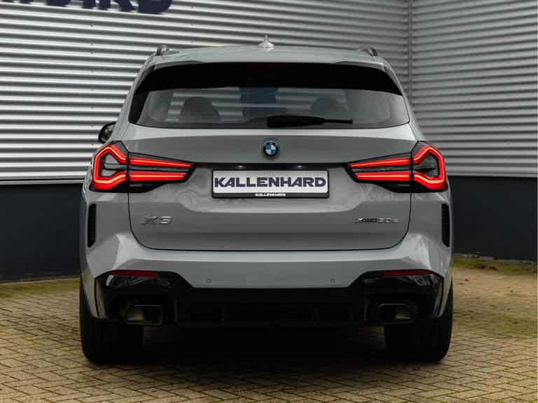 BMW BMW