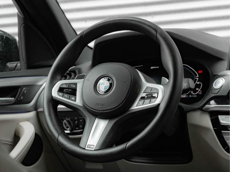 BMW BMW