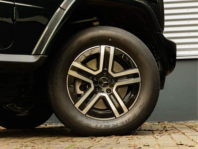 Mercedes-Benz Mercedes-Benz