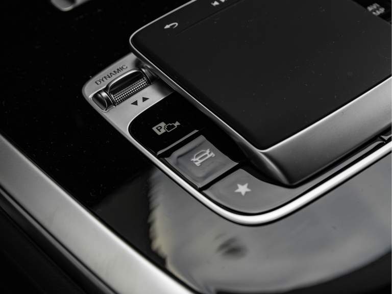 Mercedes-Benz Mercedes-Benz