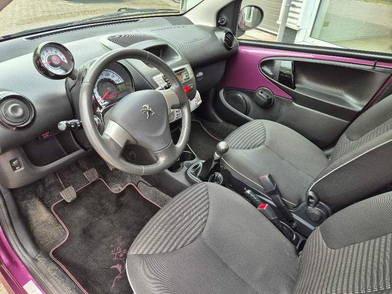 Peugeot Peugeot